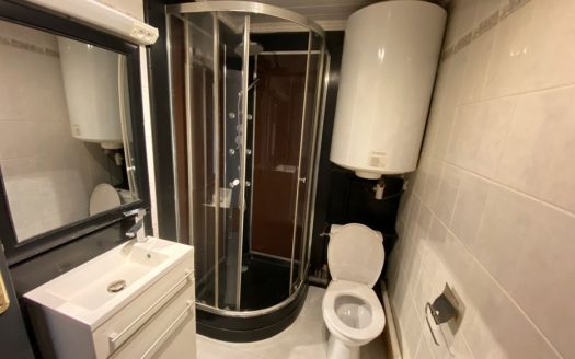 APPARTEMENT T1 – 2ème ETAGE