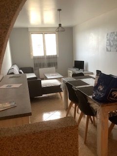 APPARTEMENT T3 – 3ème ETAGE DANS RESIDENCE AU CALME
